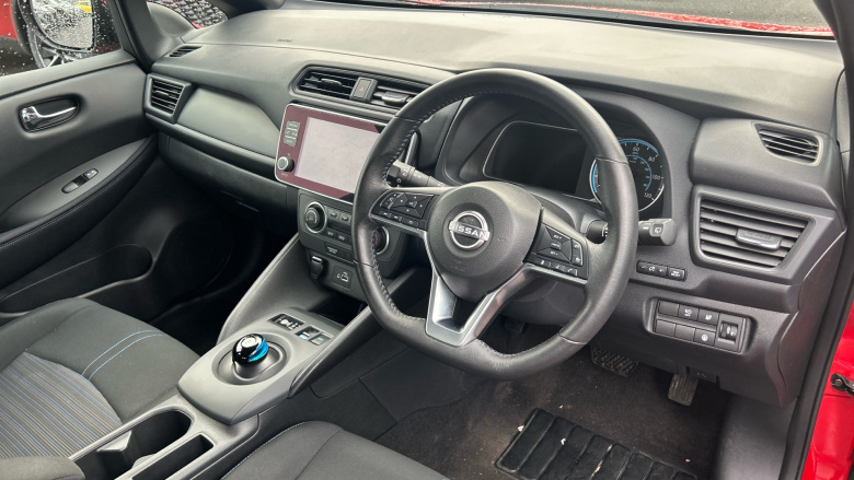 Nissan LEAF 110kW Acenta 39kWh 5dr Auto Electric Hatchback